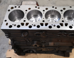 445 NEF Engine short block