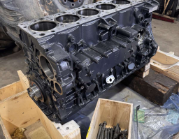 F2CFA613G*E024 Engine