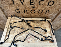 504349581 5801625122 504349585 5801372627 5801372628 Fuel lines set