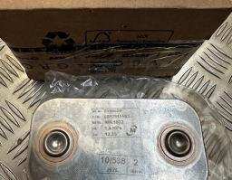 5802815563 OIL/WATER HEAT EXCHANGER